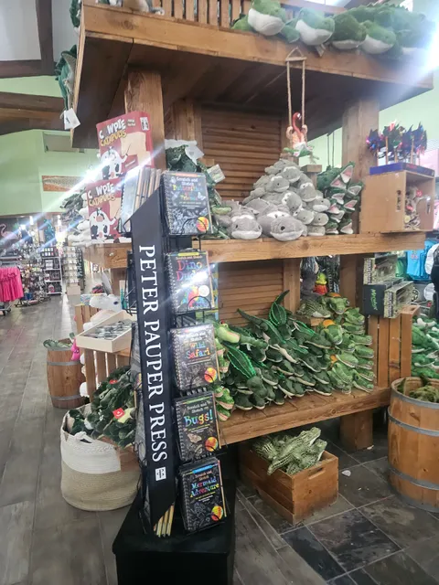 Gatorland gift store