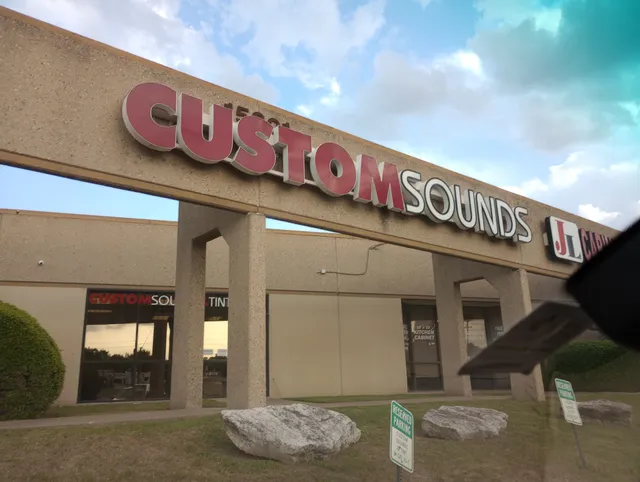 Custom Sounds & Tint