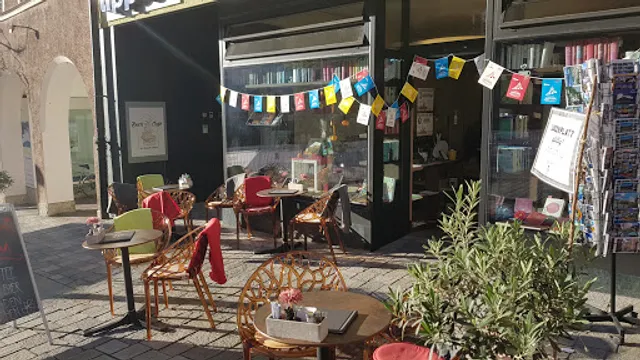 Buch-Café im Lippott Haus