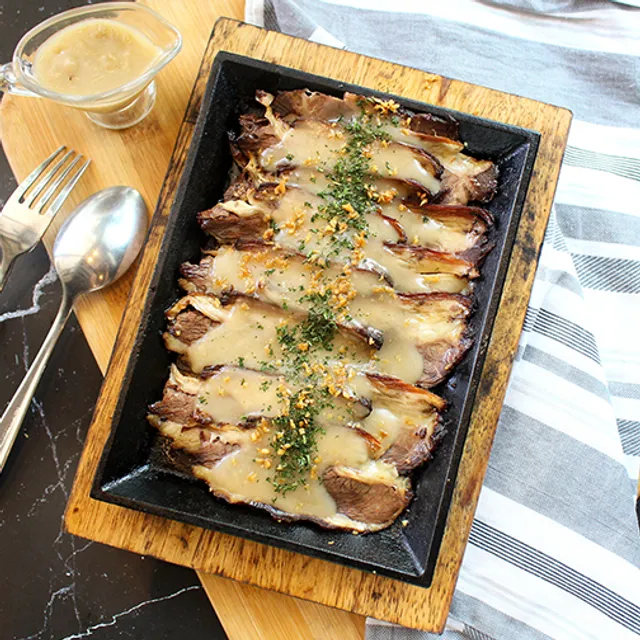 LOLA Cafe - Tomas Morato