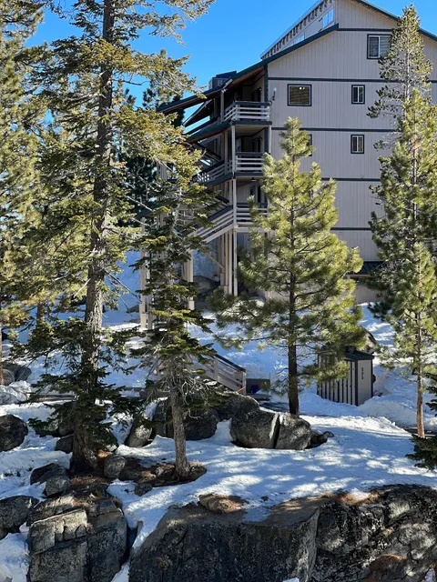 Perennial Vacation Club Tahoe Village Pool and Hot Tub