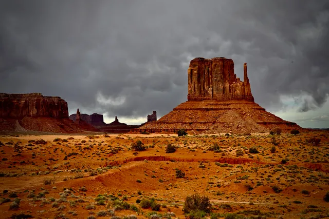 Monument Valley Tours