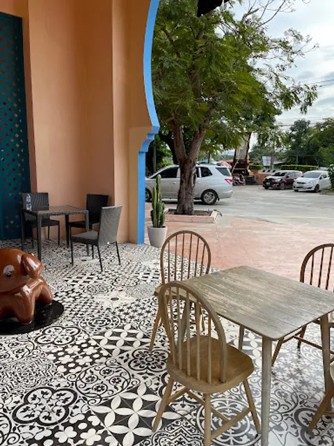 Miffy's Voyage Café Camel Republic