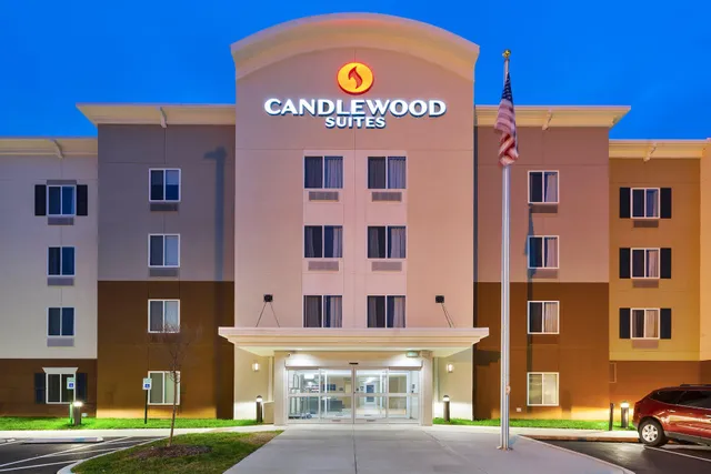 Candlewood Suites Louisville - NE Downtown Area by IHG