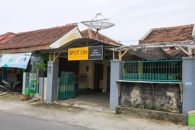 OYO 2497 Pesona Guest House