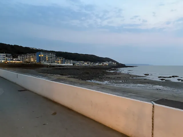 Westbeach Holiday Apartments