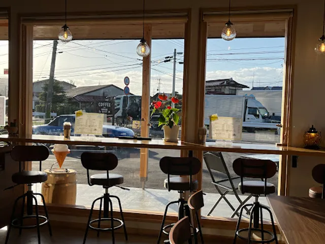 珈琲焙煎るぴなす