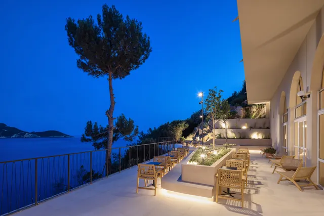 Akrotiri Beach Resort Hotel