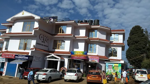 OYO 27975 Hotel Gangothri Sunrise