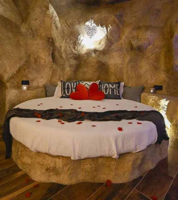 La Casa nella Roccia