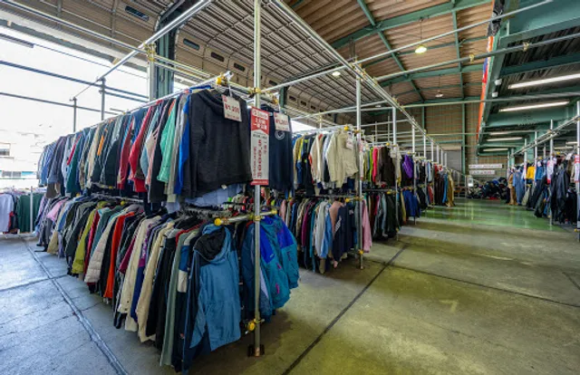 3peace Used clothing wholesale warehouse