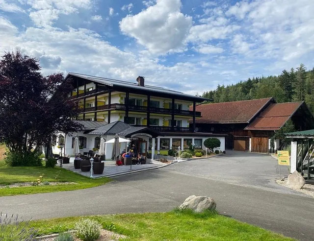 Green Meadow - adult-friendly Hotel Garni