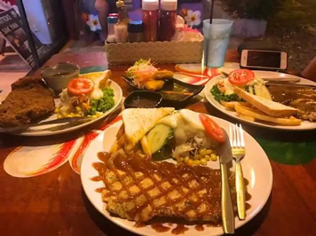 Sunshine Steak & café