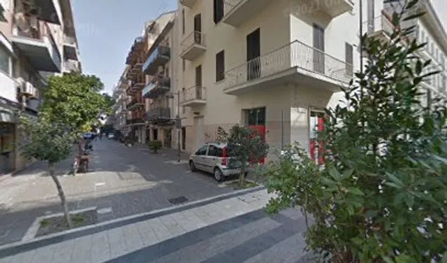 Via Cesare Battisti, 24