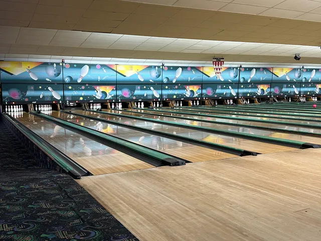 Golden Lanes Bowling Center