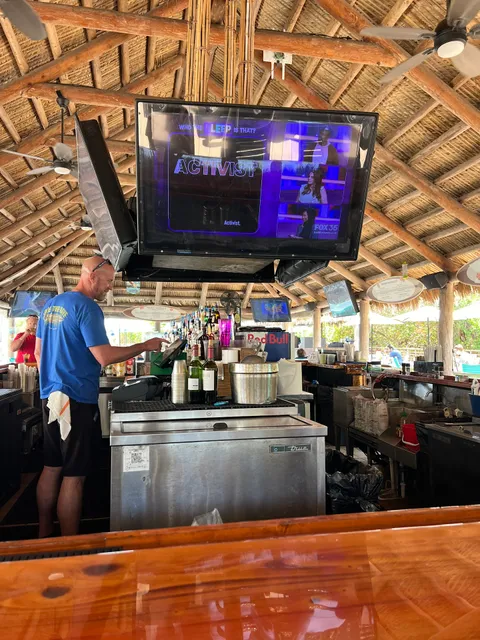 Castaway Beach Bar