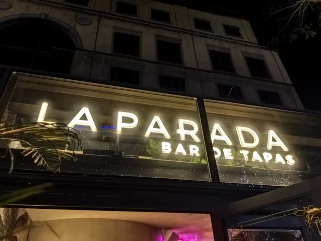 La Parada Nelson Mandela Square