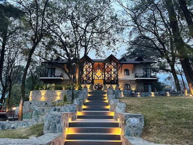 INFINITEA DAKBUNGLOW