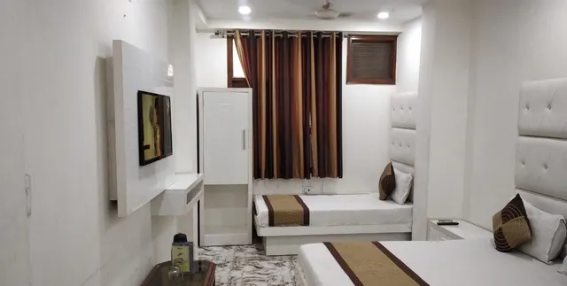 ADB Rooms Hotel Crystal Deluxe