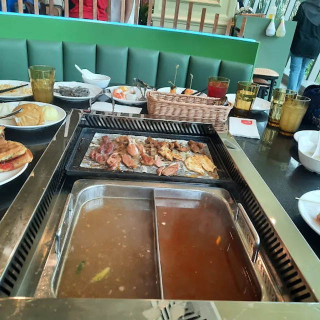 Pak John Steamboat & BBQ Great Eastern Mall