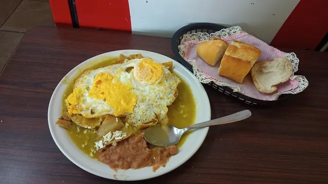 El Plato Del Buen Comer