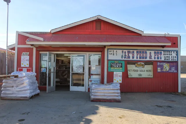 J and K's Feed and Vet Supplies