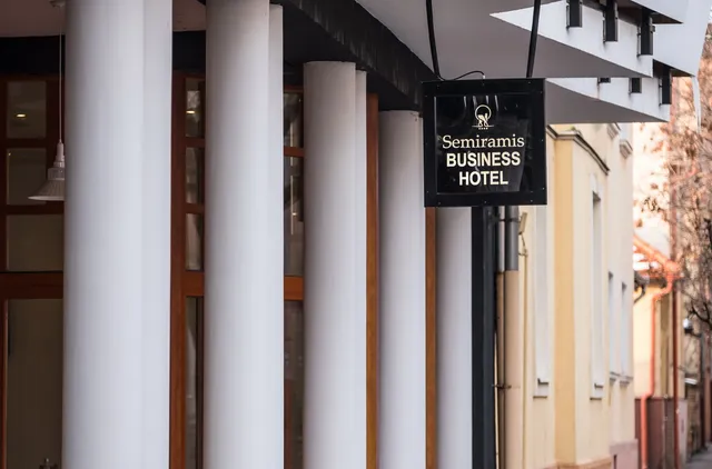 Semiramis Business Hotel