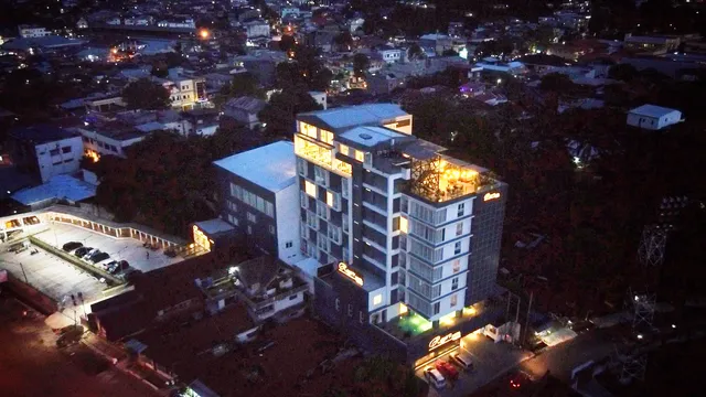 Roger's Hotel Manado