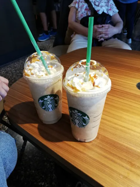 Starbucks MyZeil 4. OG