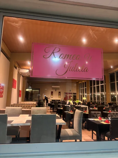 Romeo y Julieta Restaurant