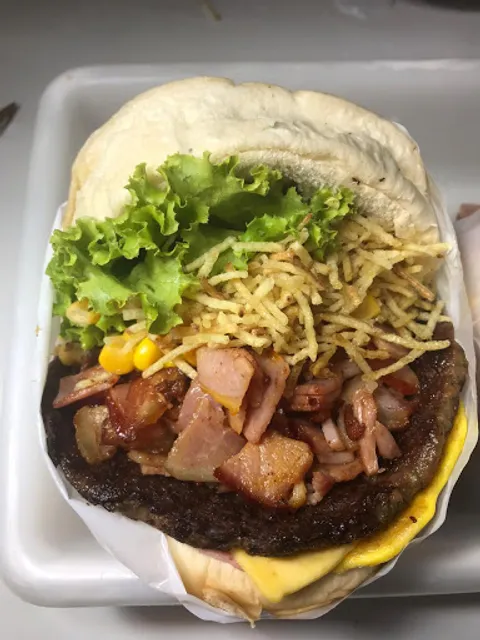 Big X Lanches E Porções