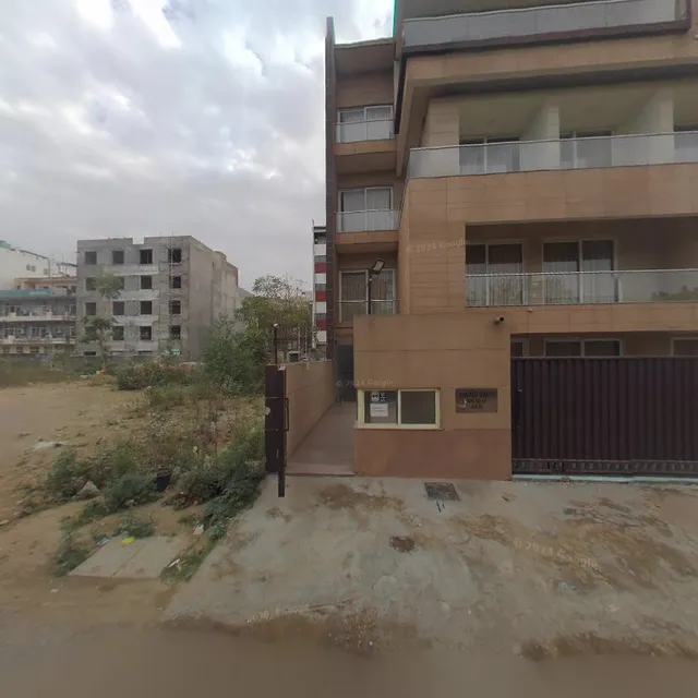 Townhouse 81841 Pantao Stays - Near Medanta Medicity 04