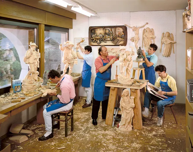 DEUR Sculptures Shop