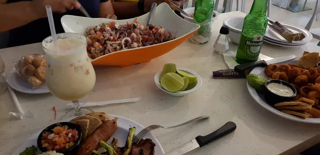 Puerto Marisco • Constitución