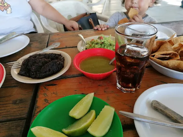 Las Brisas De Calzadas