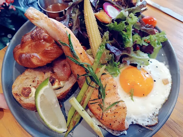 McDonald's Miaoli Toufen