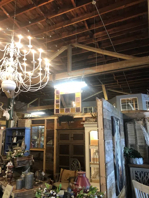 Vintageville Vintage Market