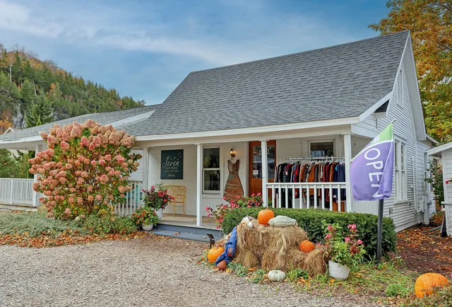 Seven Sisters Resale Boutique