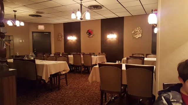 Twin Oaks Restaurant