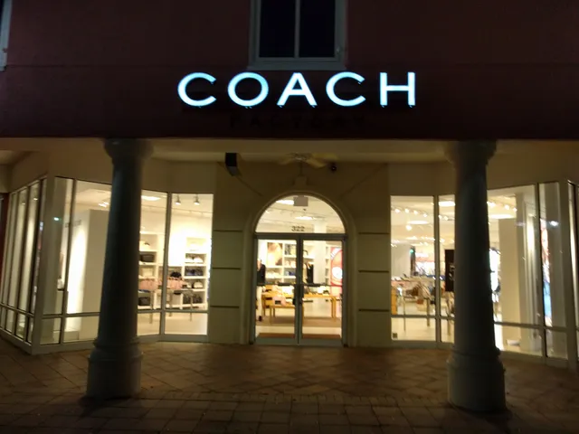 COACH Outlet