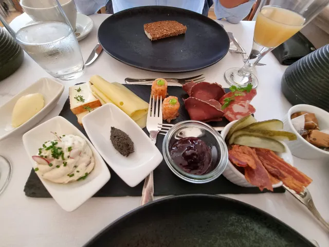 Restaurant Under Lindetræet