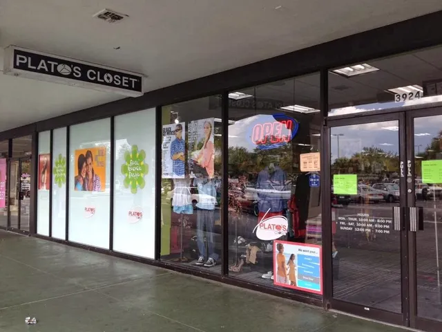 Plato's Closet - South Tampa