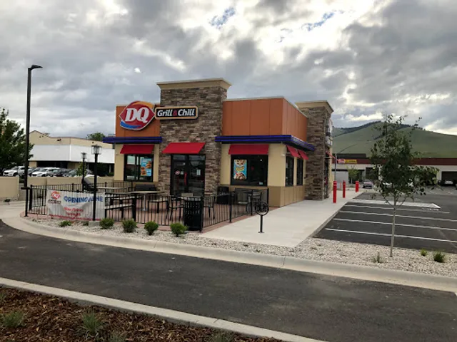 Dairy Queen Grill & Chill