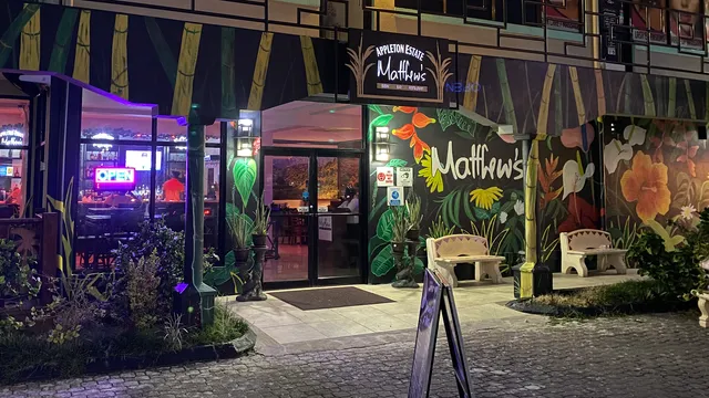 Matthew's Restaurant