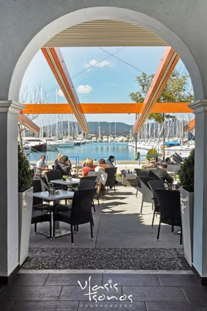 Skippers cafe wine bar