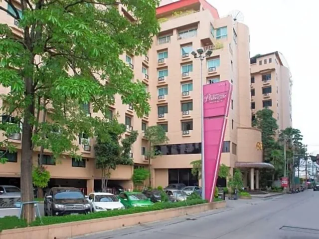 เดอะ พาลาสโซ่