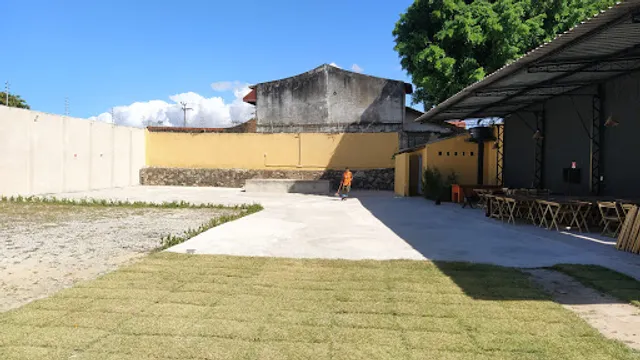 Esconderijo music bar