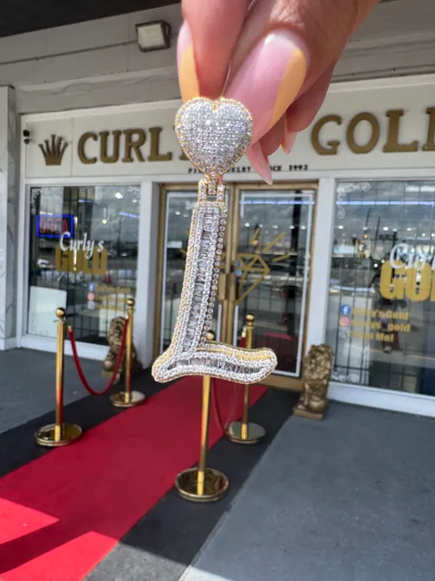 Curly's Gold Connection