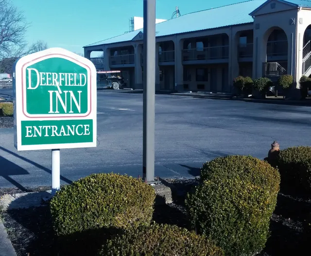 Deerfield Inn