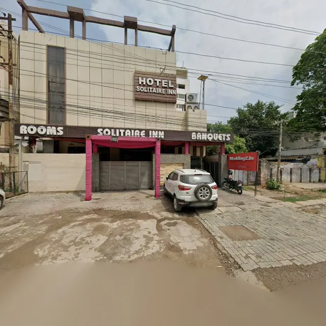 OYO Rooms 045 Sarwoday Nagar